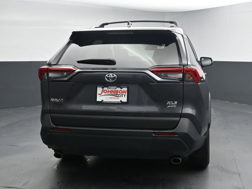 Used 2022 Toyota RAV4 XLE w/ Convenience Package AWD/4WD image 8