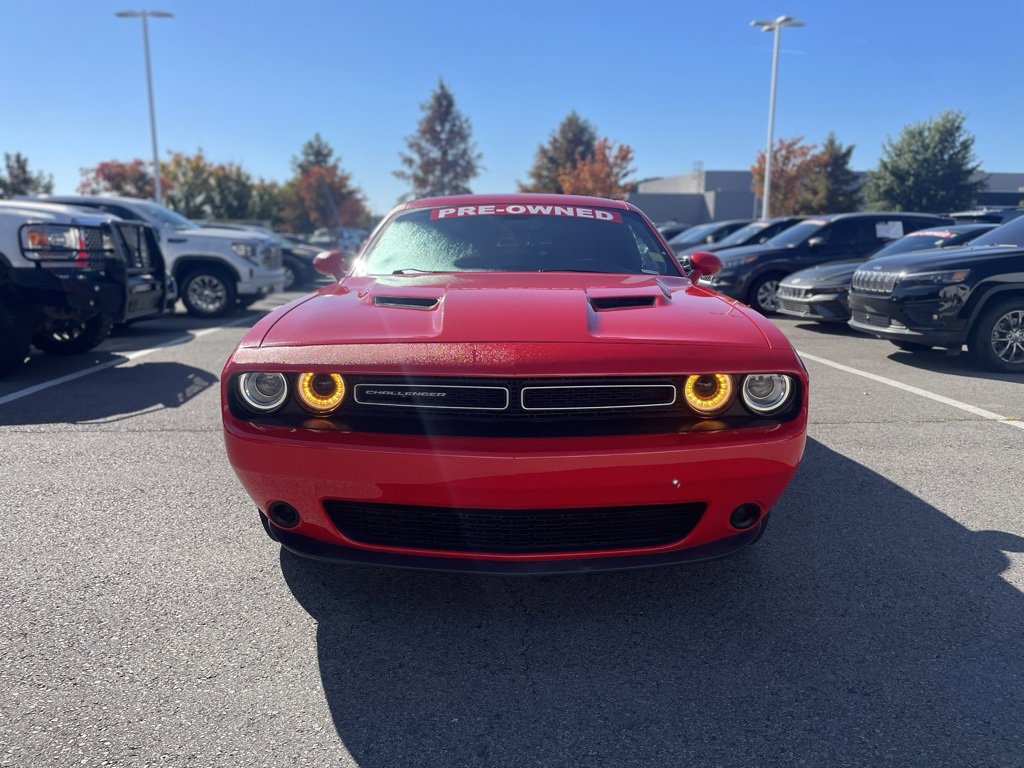 Used 2022 Dodge Challenger SXT video 2