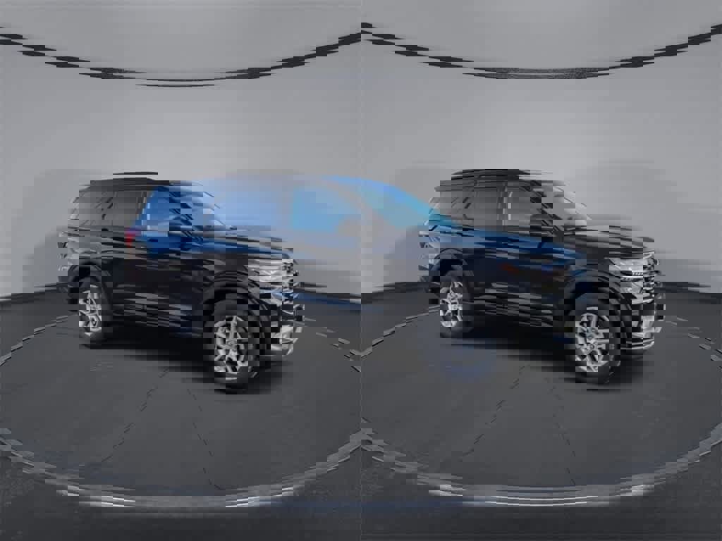 New 2026 Ford Explorer Active image 2