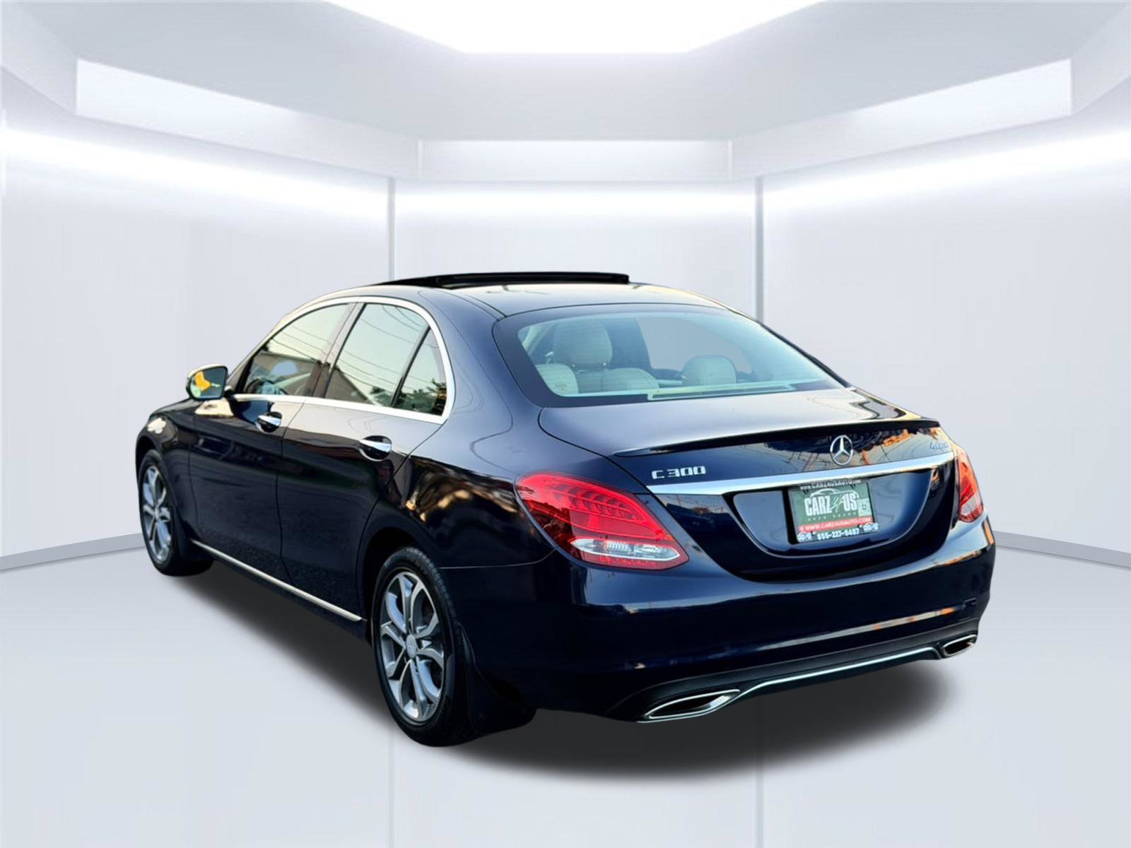 Used 2016 Mercedes-Benz C 300 4MATIC Sedan image 4