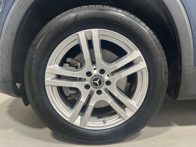 Certified 2021 Mercedes-Benz GLB 250 4MATIC image 24