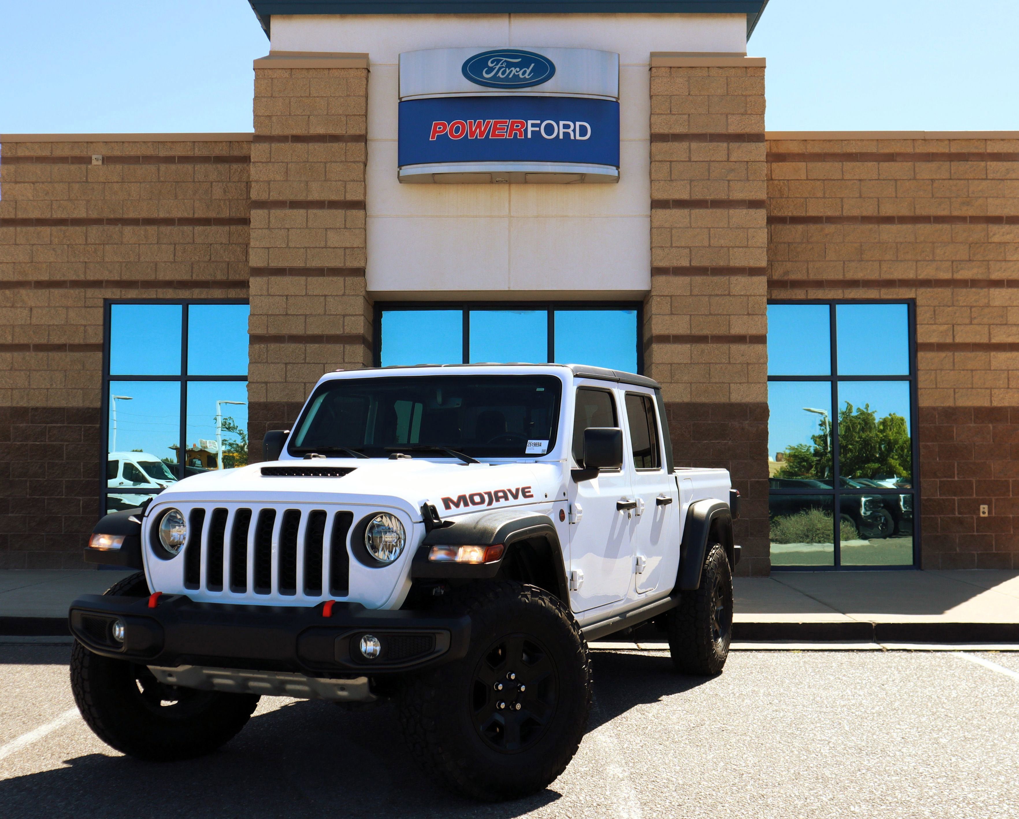 Used 2023 Jeep Gladiator Mojave w/ Cold Weather Group AWD/4WD image 2