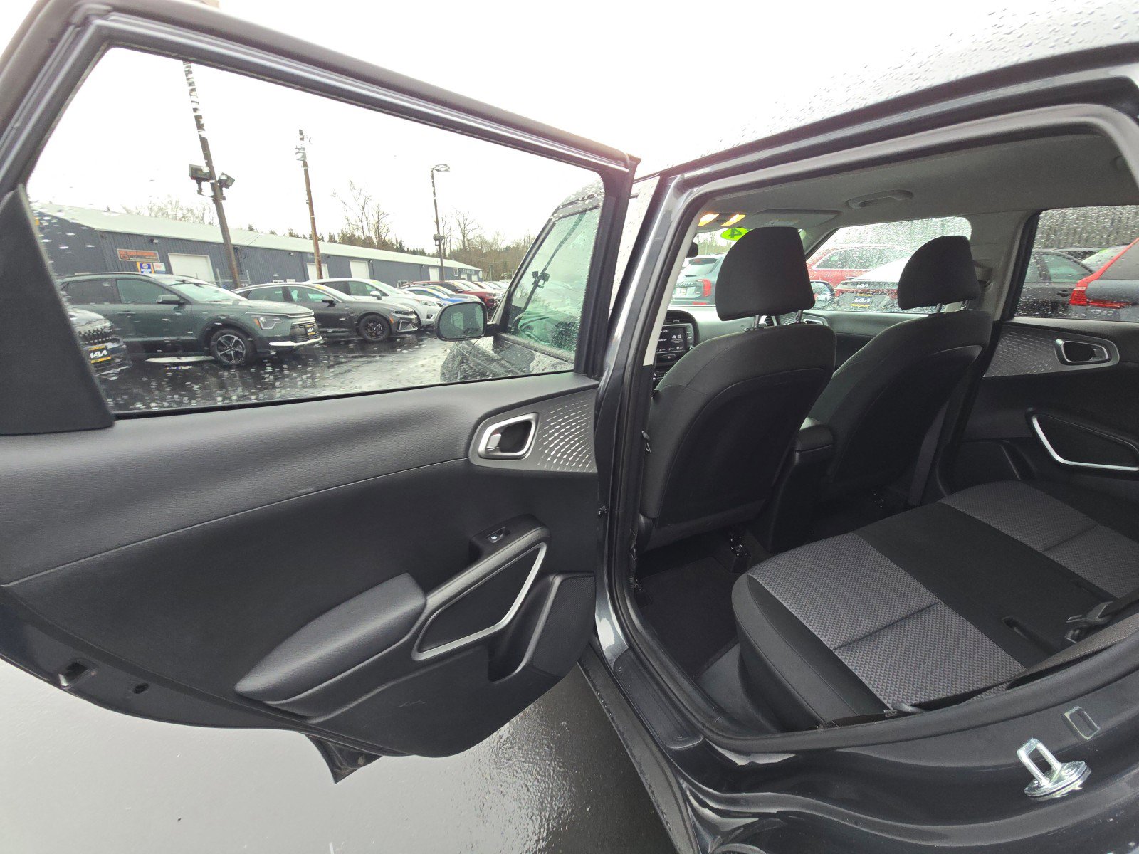 Used 2024 Kia Soul LX w/ Option Group 015 image 16
