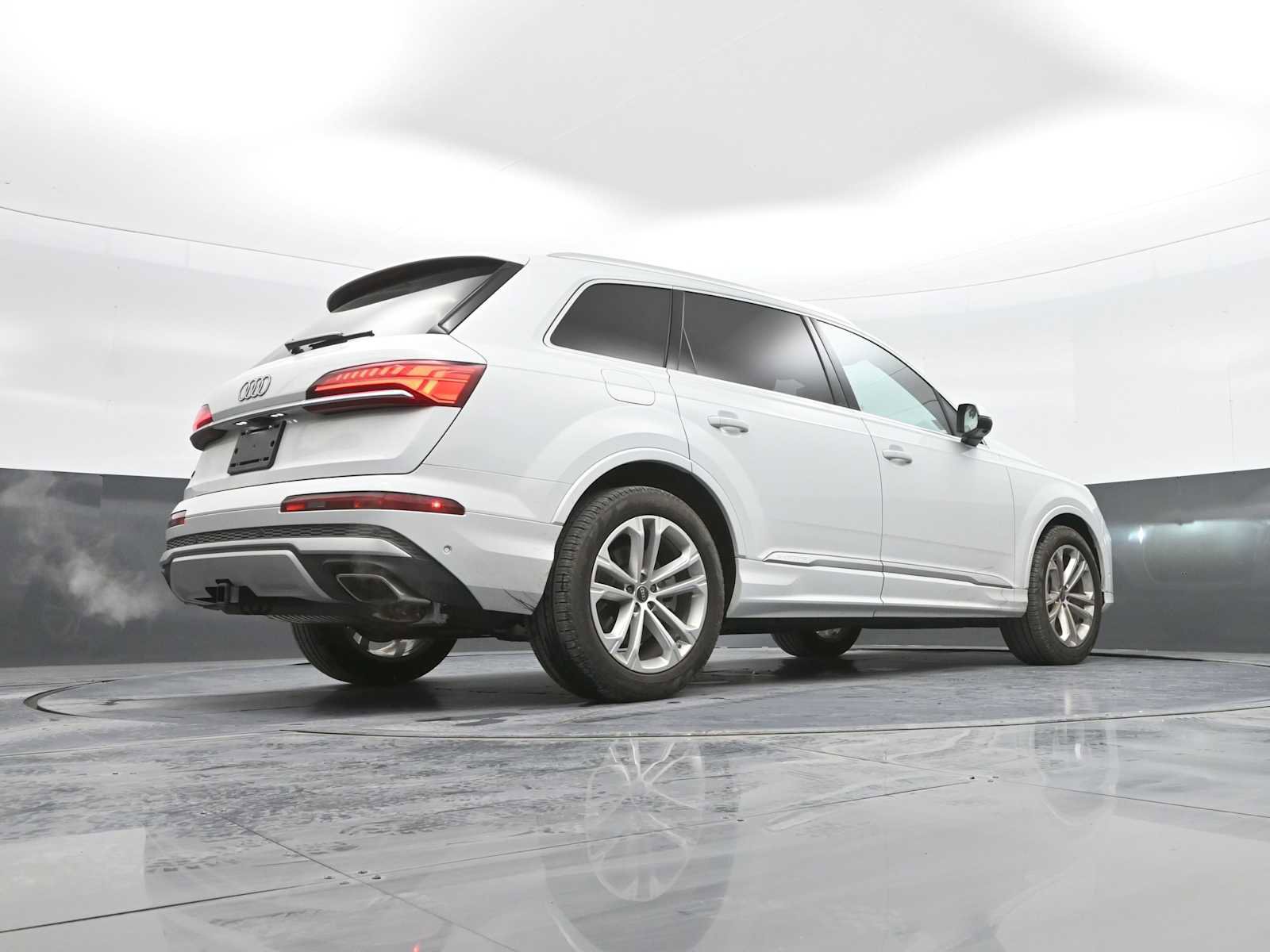 Used 2025 Audi Q7 3.0T Prestige w/ Prestige Package image 40