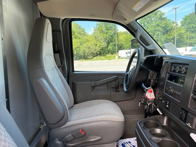 New 2026 Chevrolet Express 3500 w/ Power Convenience Package RWD image 28