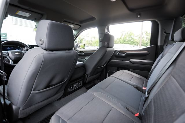 Used 2023 Chevrolet Silverado 1500 LT AWD/4WD image 56