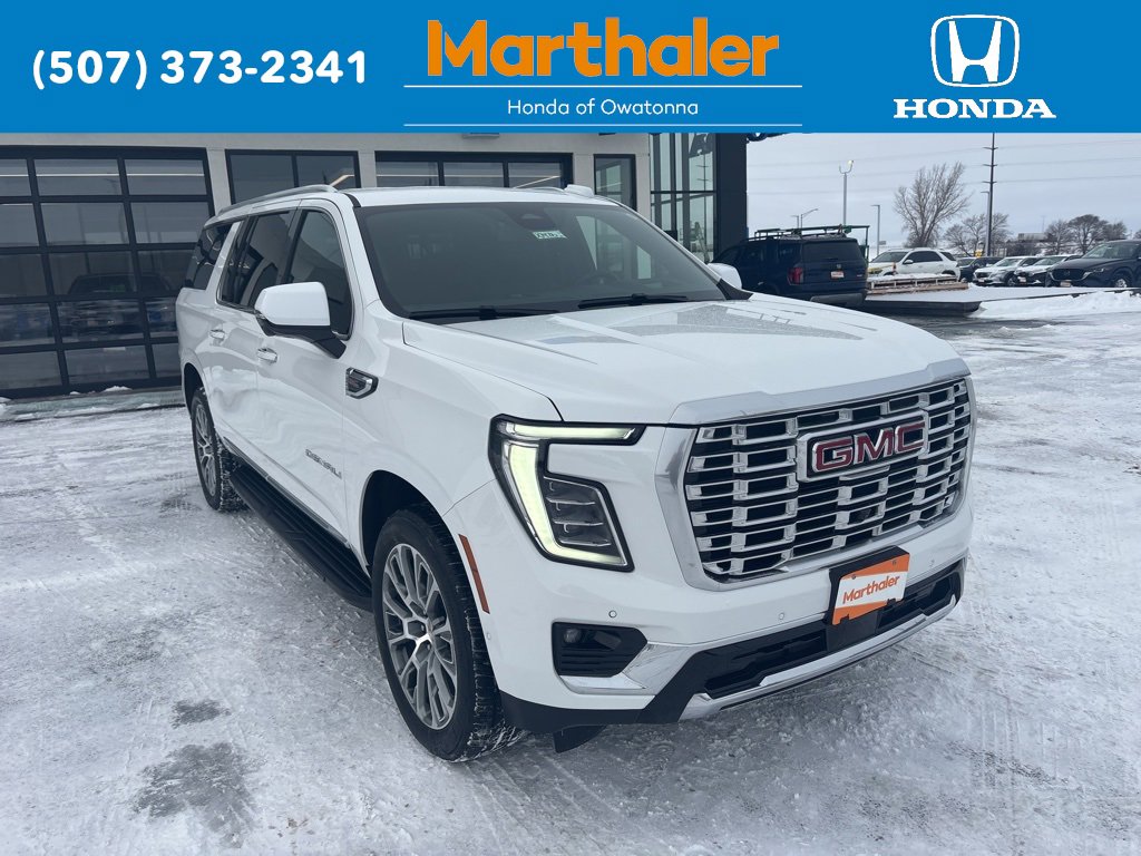 Used 2025 GMC Yukon XL Denali image 7