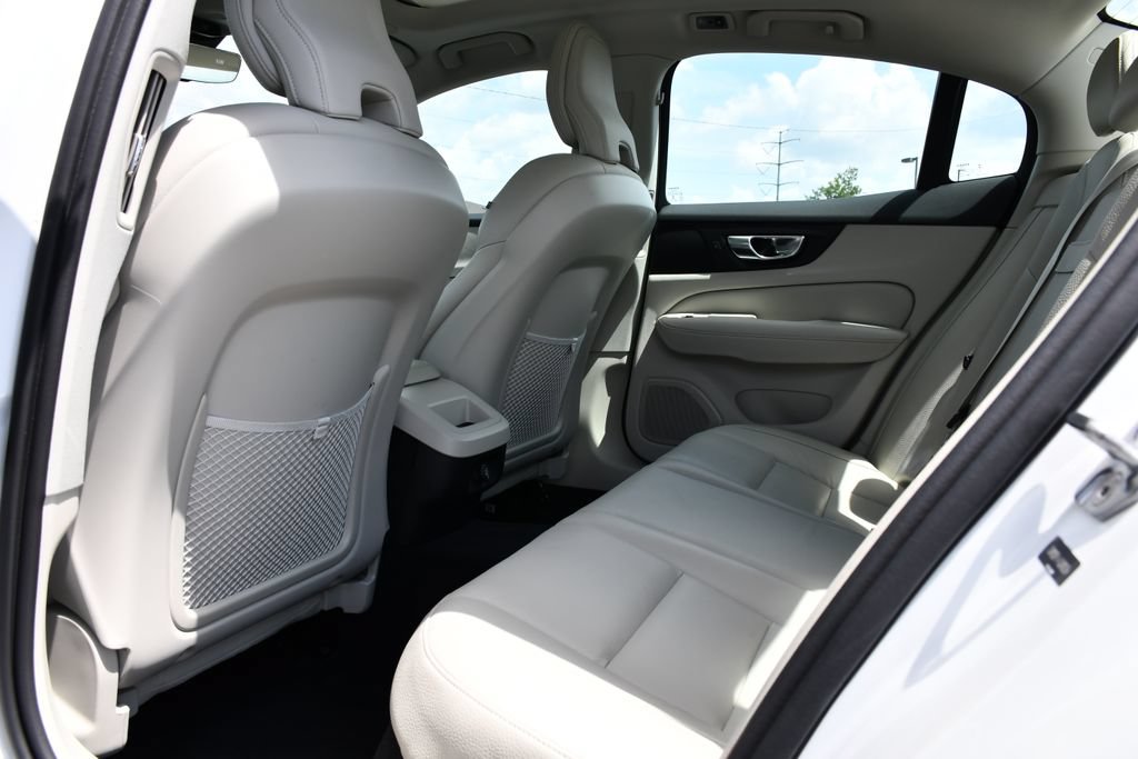 Used 2019 Volvo S60 T5 Momentum w/ Premium Package FWD image 21