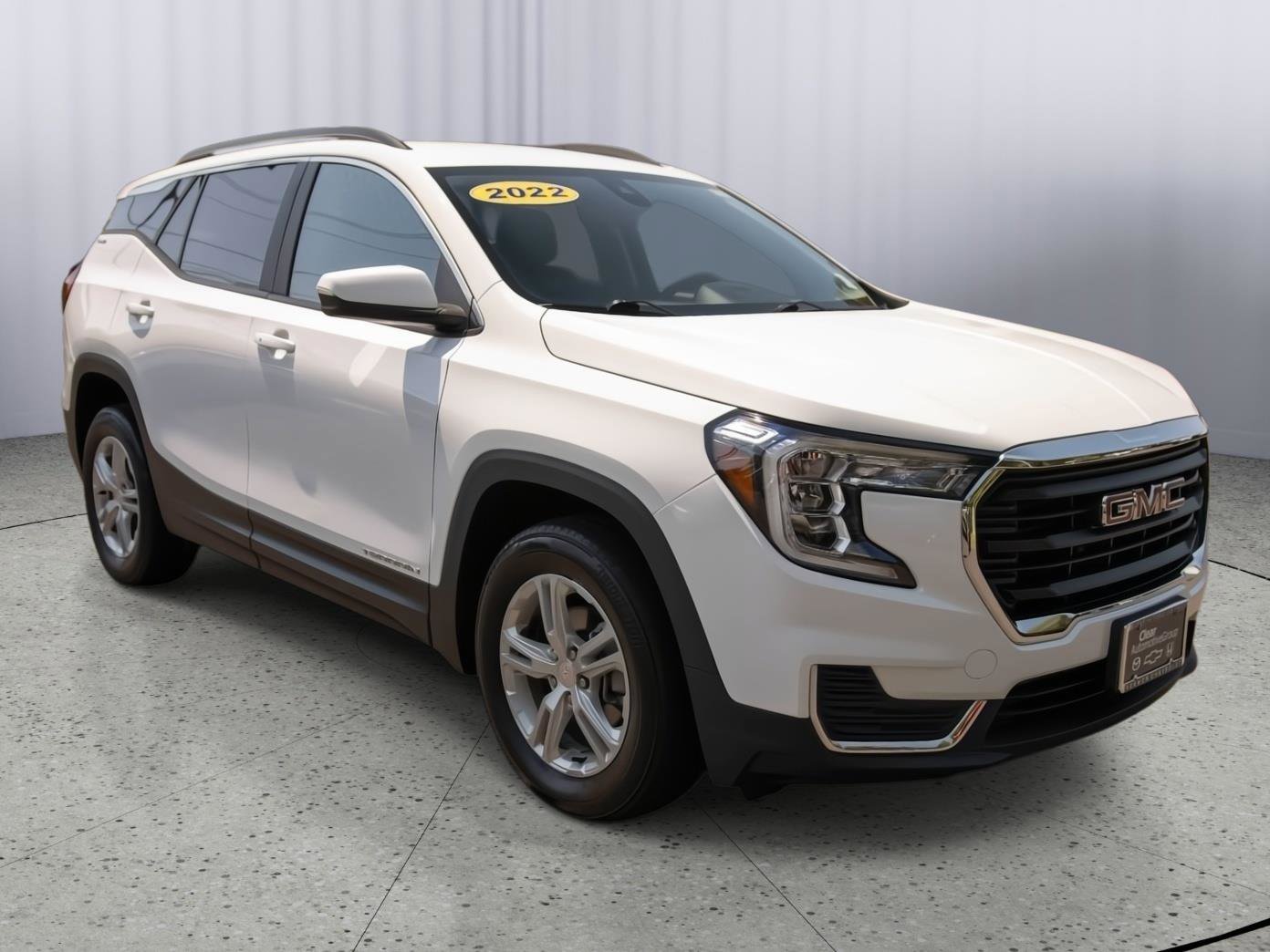 Used 2022 GMC Terrain SLE w/ Driver Convenience Package