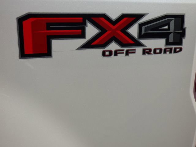 Used 2019 Ford F350 Limited w/ FX4 Off-Road Package AWD/4WD image 13