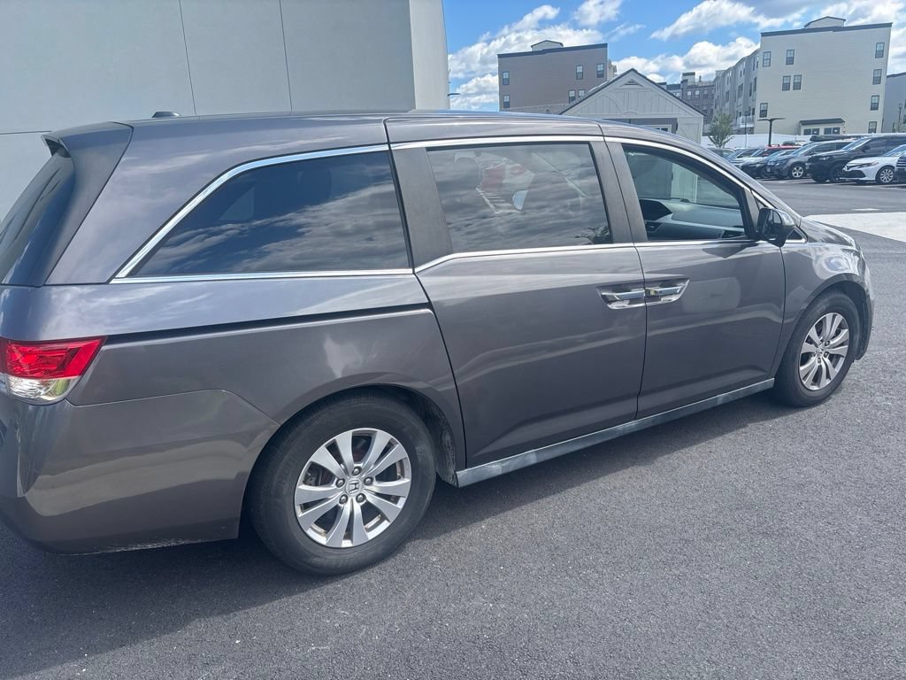 Used 2016 Honda Odyssey SE image 4