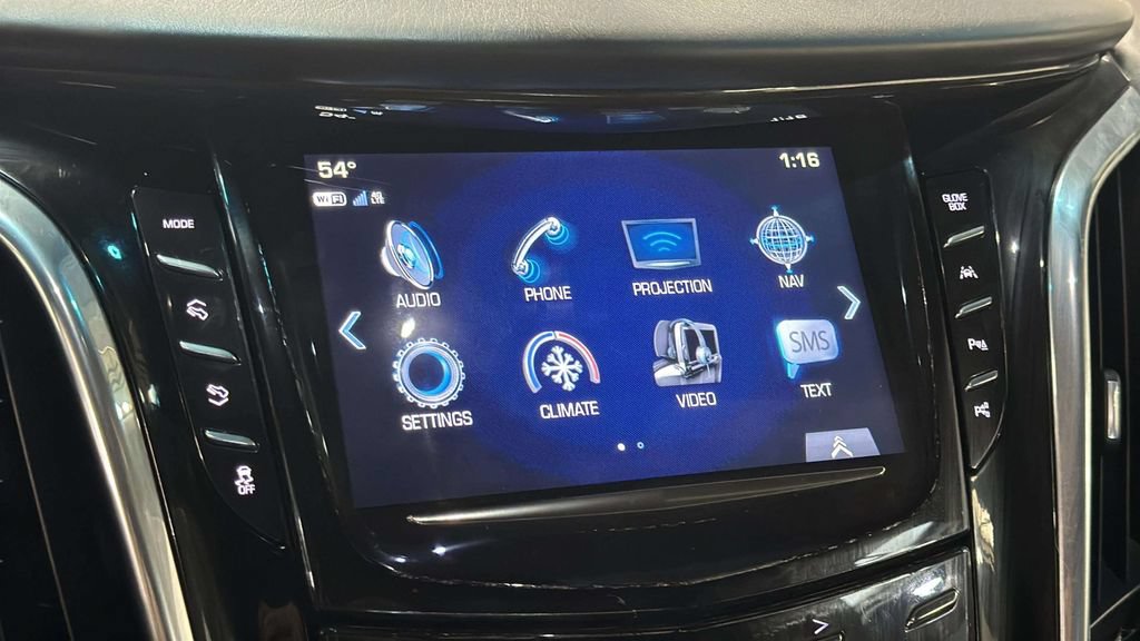Used 2017 Cadillac Escalade Platinum AWD/4WD image 28