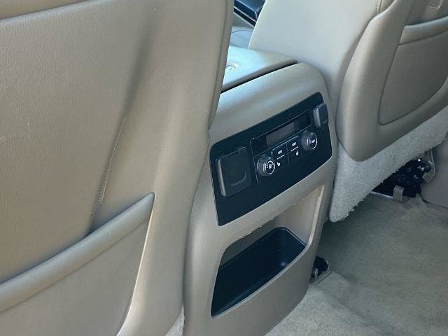 Used 2016 GMC Yukon SLT RWD image 17