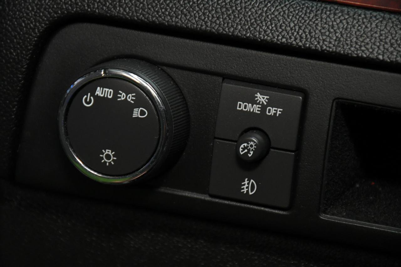 Used 2013 Cadillac Escalade EXT Luxury AWD/4WD image 26