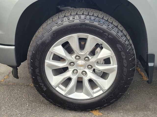 Used 2024 Chevrolet Silverado 1500 Custom image 11