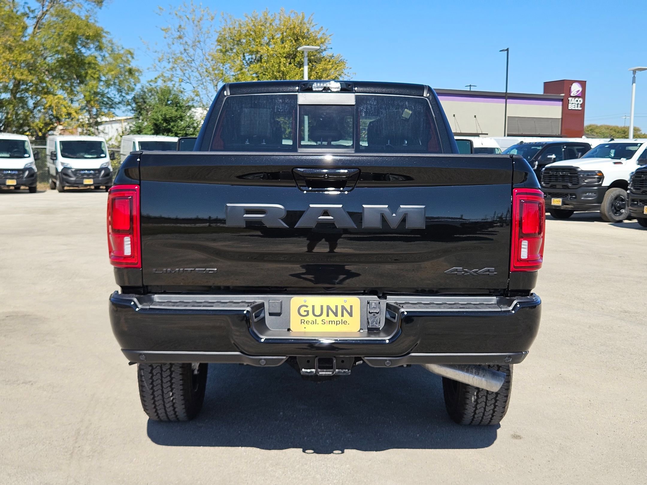New 2026 RAM 2500 Limited AWD/4WD image 4