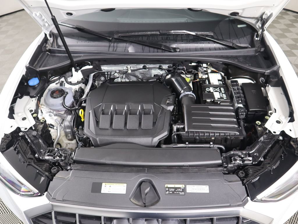 Certified 2025 Audi Q3 2.0T Premium w/ Convenience Package image 29