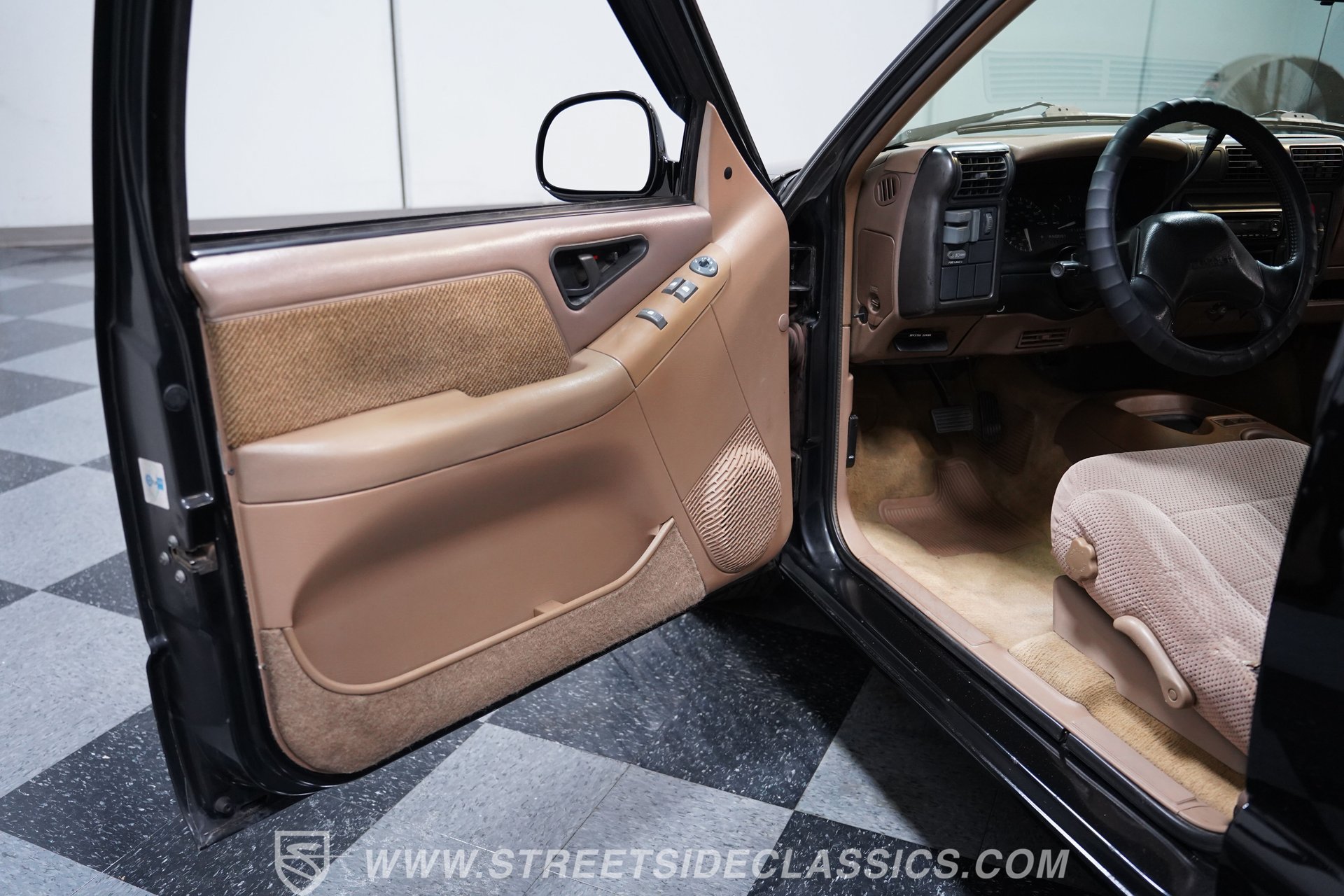 Used 1994 Chevrolet S10 Pickup 2WD Regular Cab image 28