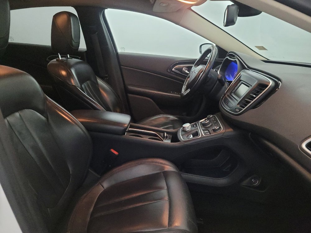Used 2015 Chrysler 200 C FWD image 21