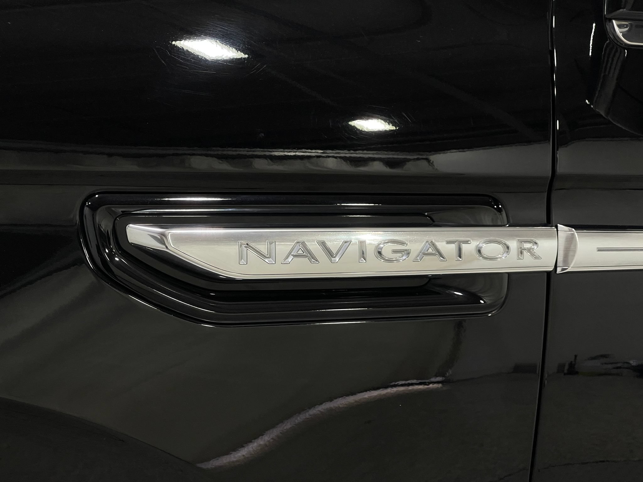 Used 2019 Lincoln Navigator Reserve AWD/4WD image 42