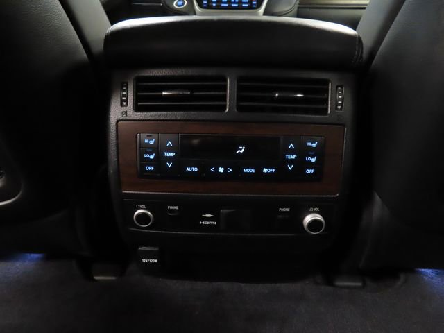 Used 2016 Toyota Land Cruiser image 27