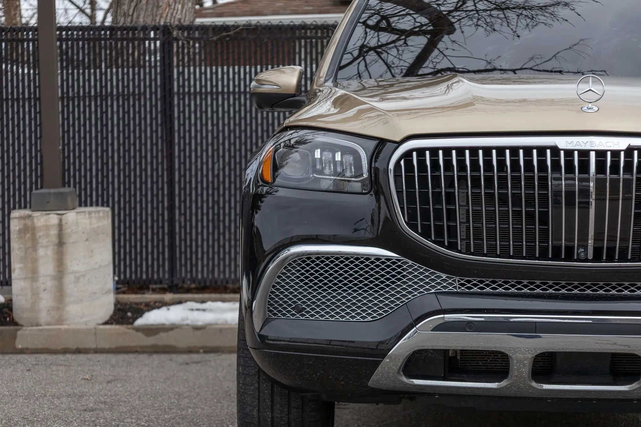 Used 2023 Mercedes-Benz Maybach GLS 600 4MATIC image 4