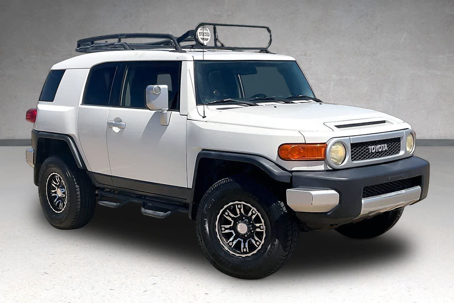 Used 2010 Toyota FJ Cruiser 2WD image 18