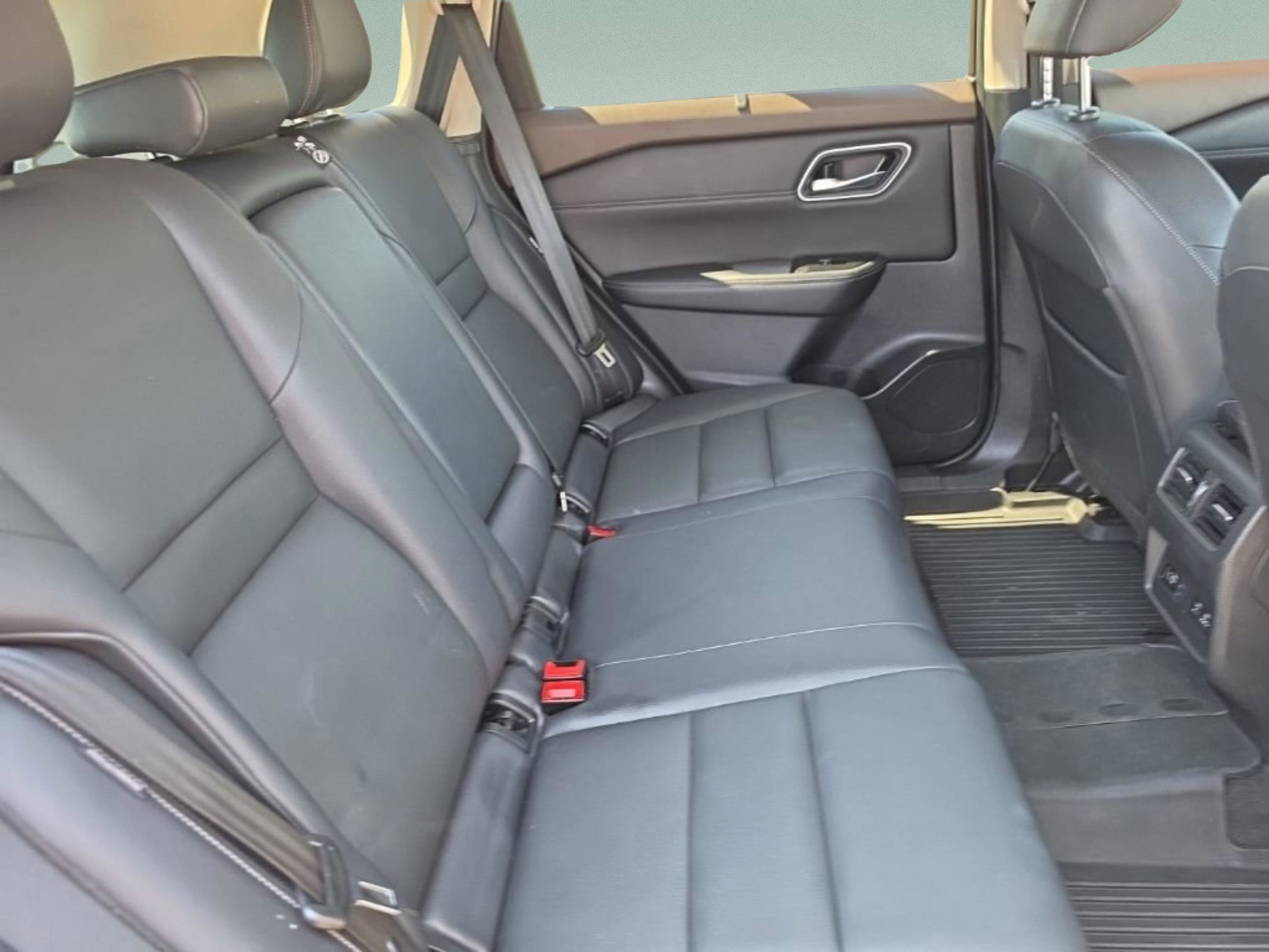 Used 2021 Nissan Rogue SL FWD image 31