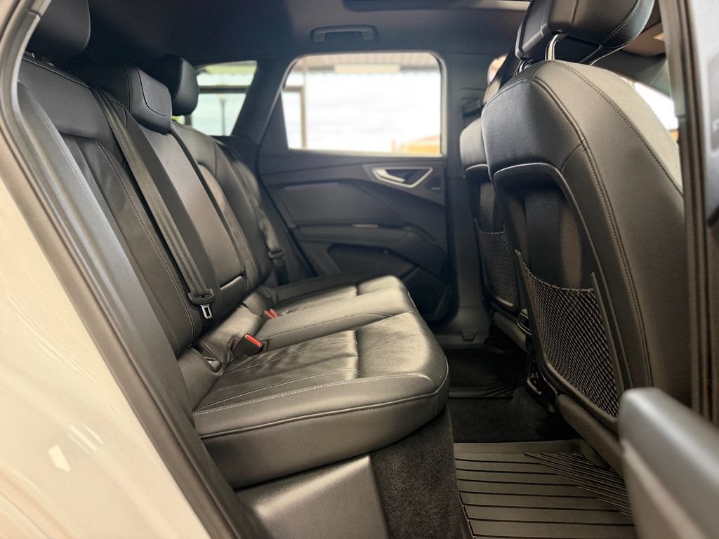 Used 2023 Audi Q4 e-tron Premium Plus w/ Premium Plus RWD image 18
