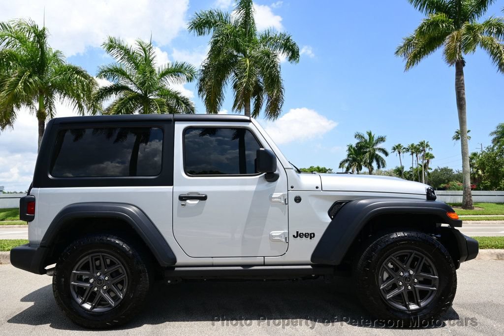 Used 2024 Jeep Wrangler Sport AWD/4WD image 2