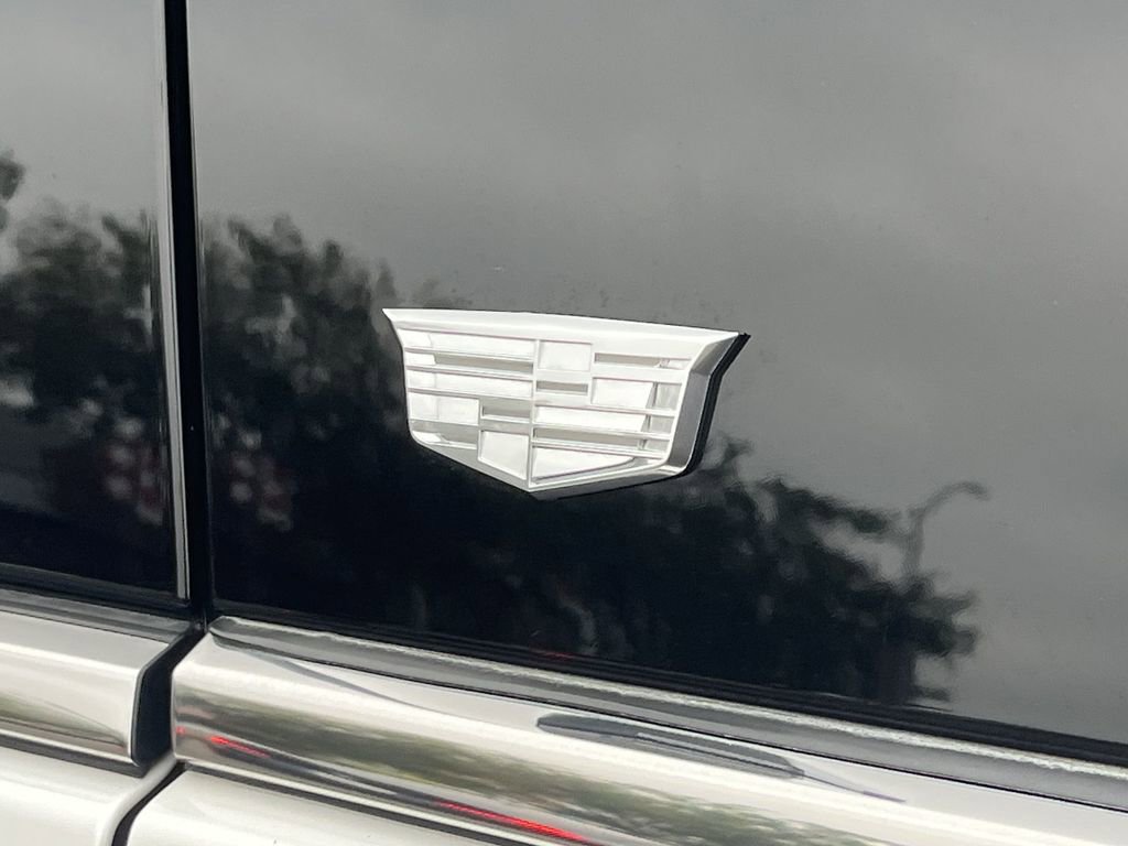 Used 2022 Cadillac Escalade ESV Premium Luxury Platinum w/ Heavy-Duty Trailer Package image 33