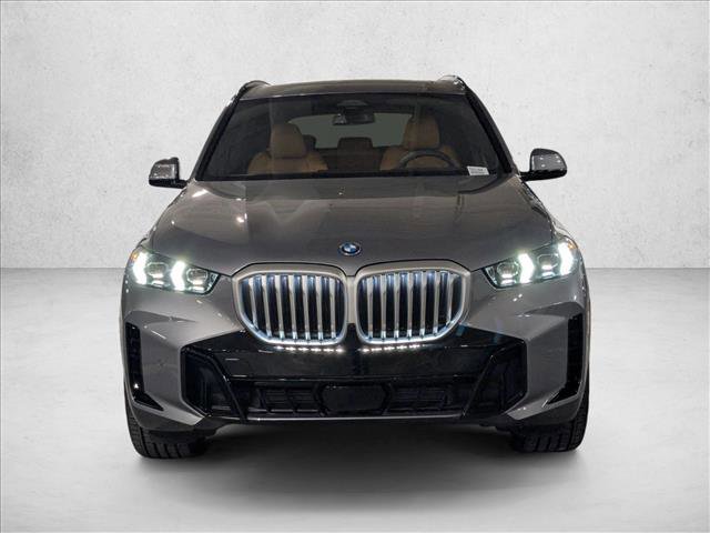 New 2026 BMW X5 xDrive50e w/ M Sport Package AWD/4WD image 5