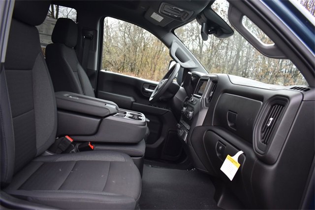 New 2026 Chevrolet Silverado 2500 Custom w/ Custom Value Package image 15