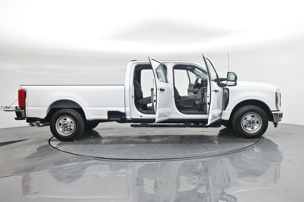 New 2026 Ford F350 XL image 4