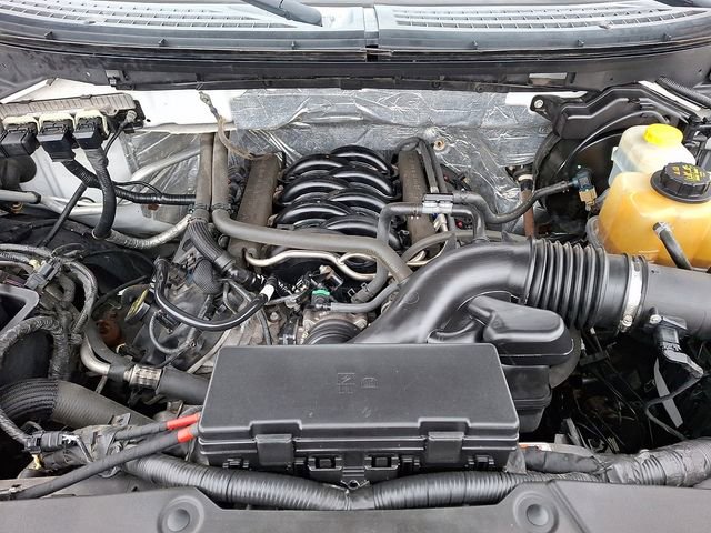 Used 2014 Ford F150 Lariat w/ Lariat Chrome Package image 27