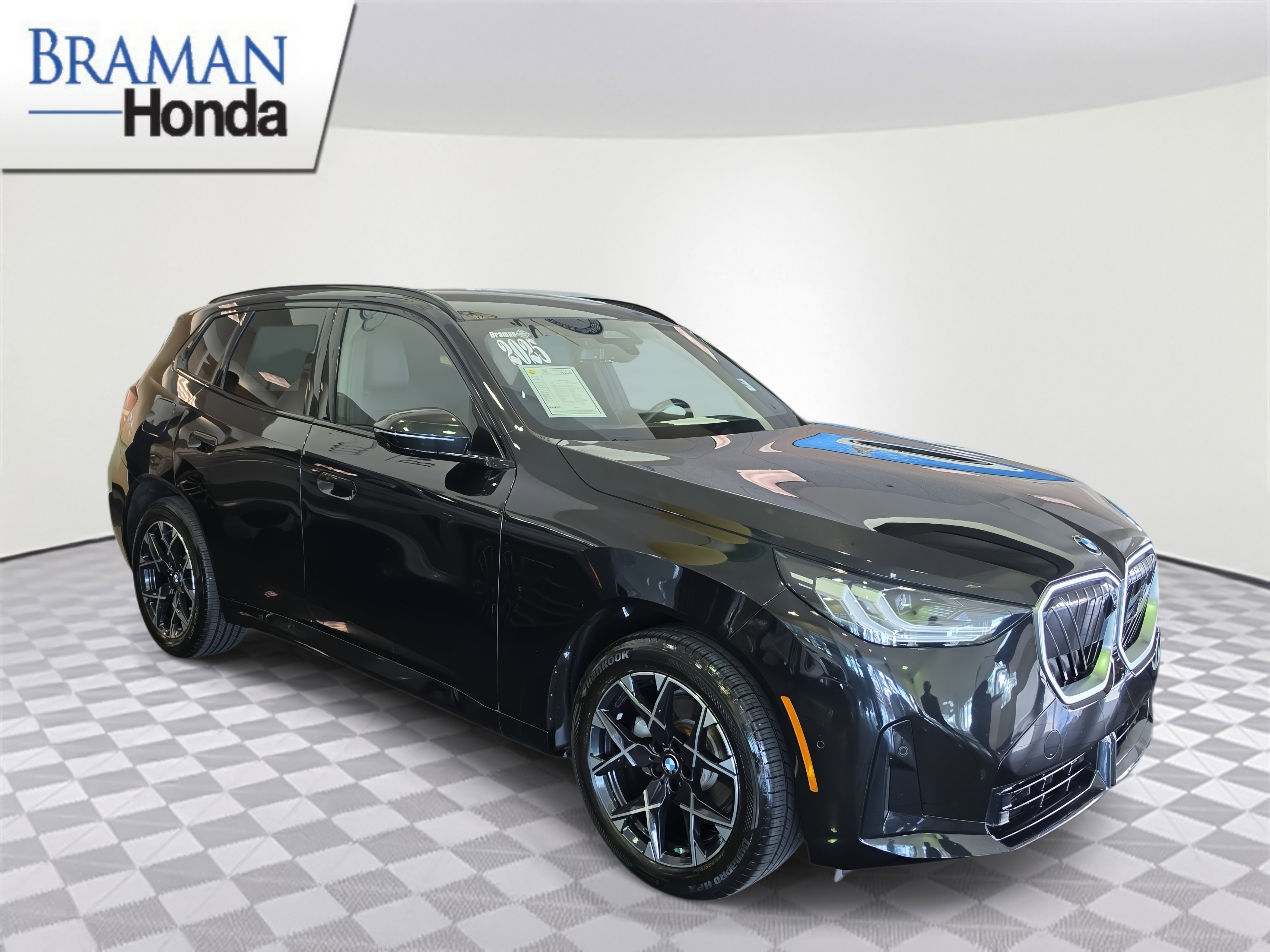 Used 2025 BMW X3 xDrive30i image 2