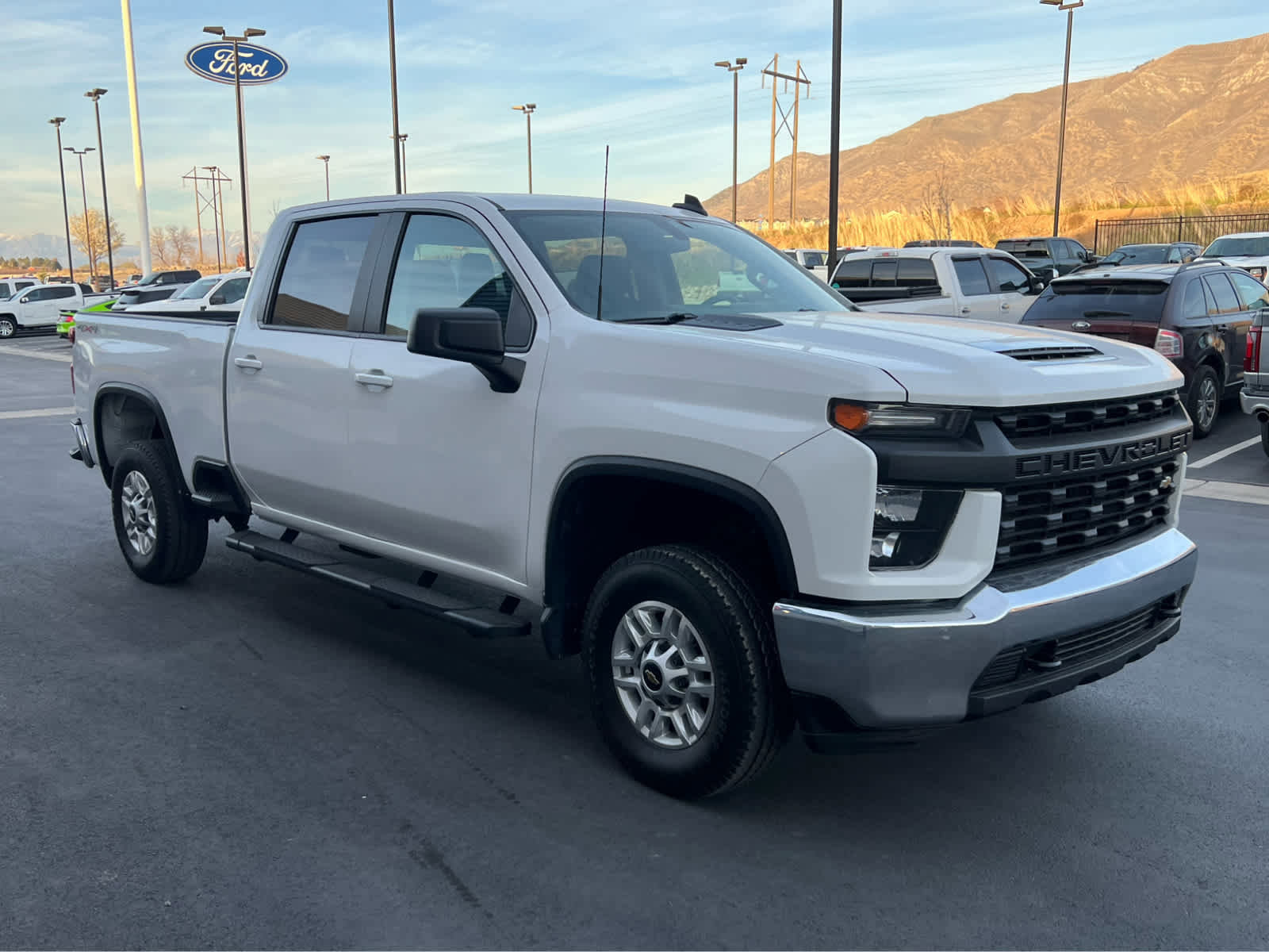 Used 2022 Chevrolet Silverado 2500 LT AWD/4WD image 5