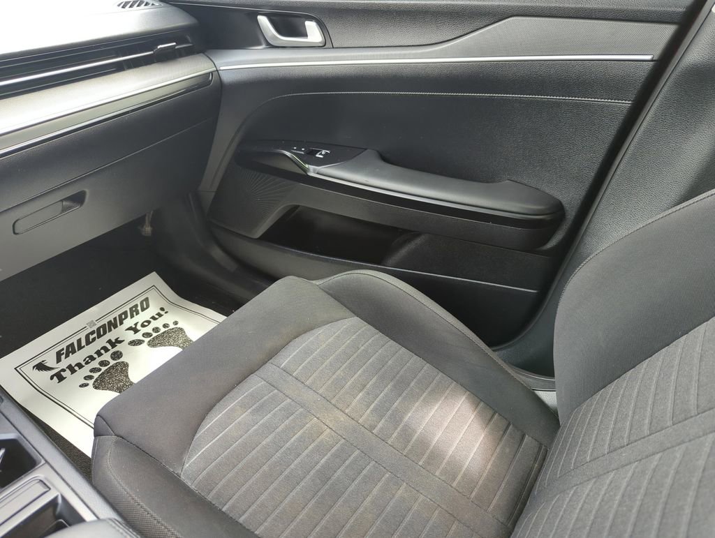 Used 2025 Kia K5 LXS image 23