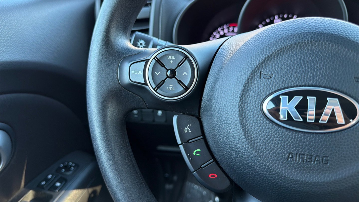 Used 2019 Kia Soul FWD image 32