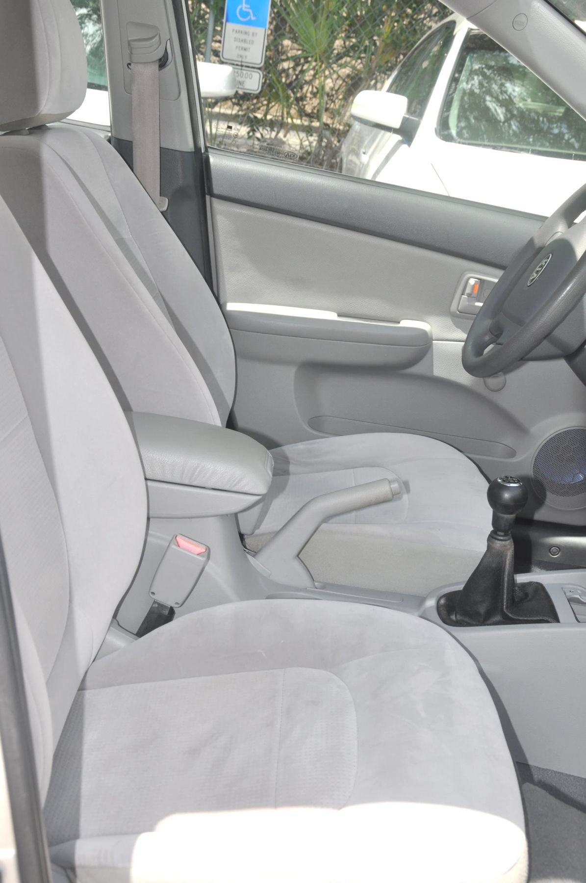 Used 2009 Kia Spectra LX FWD image 32