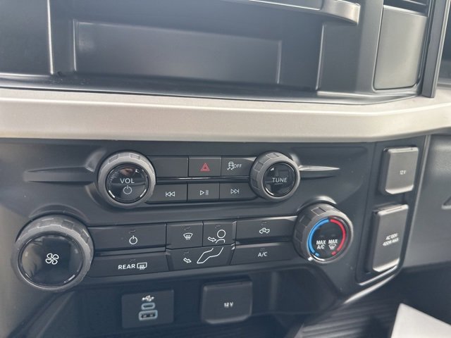 New 2026 Ford F550 4x4 Supercab Super Duty image 19