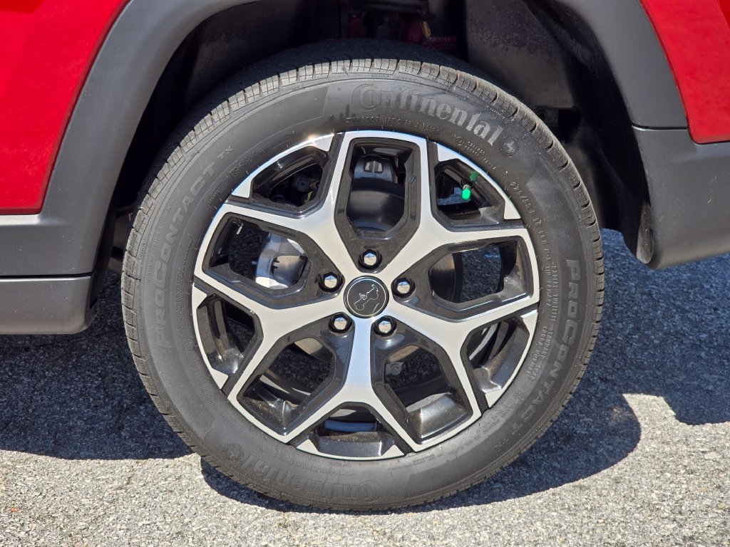 Used 2025 Jeep Compass Limited AWD/4WD image 22