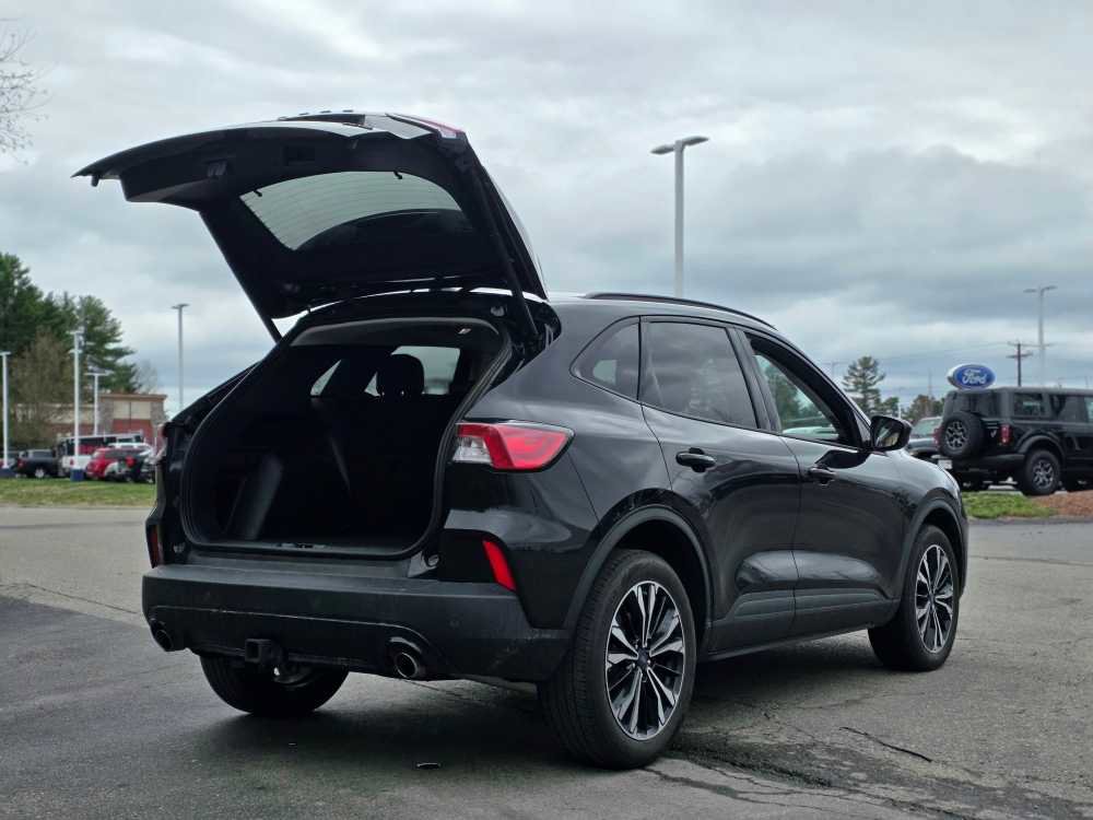 Used 2022 Ford Escape SEL w/ SEL Stealth AWD Package image 9