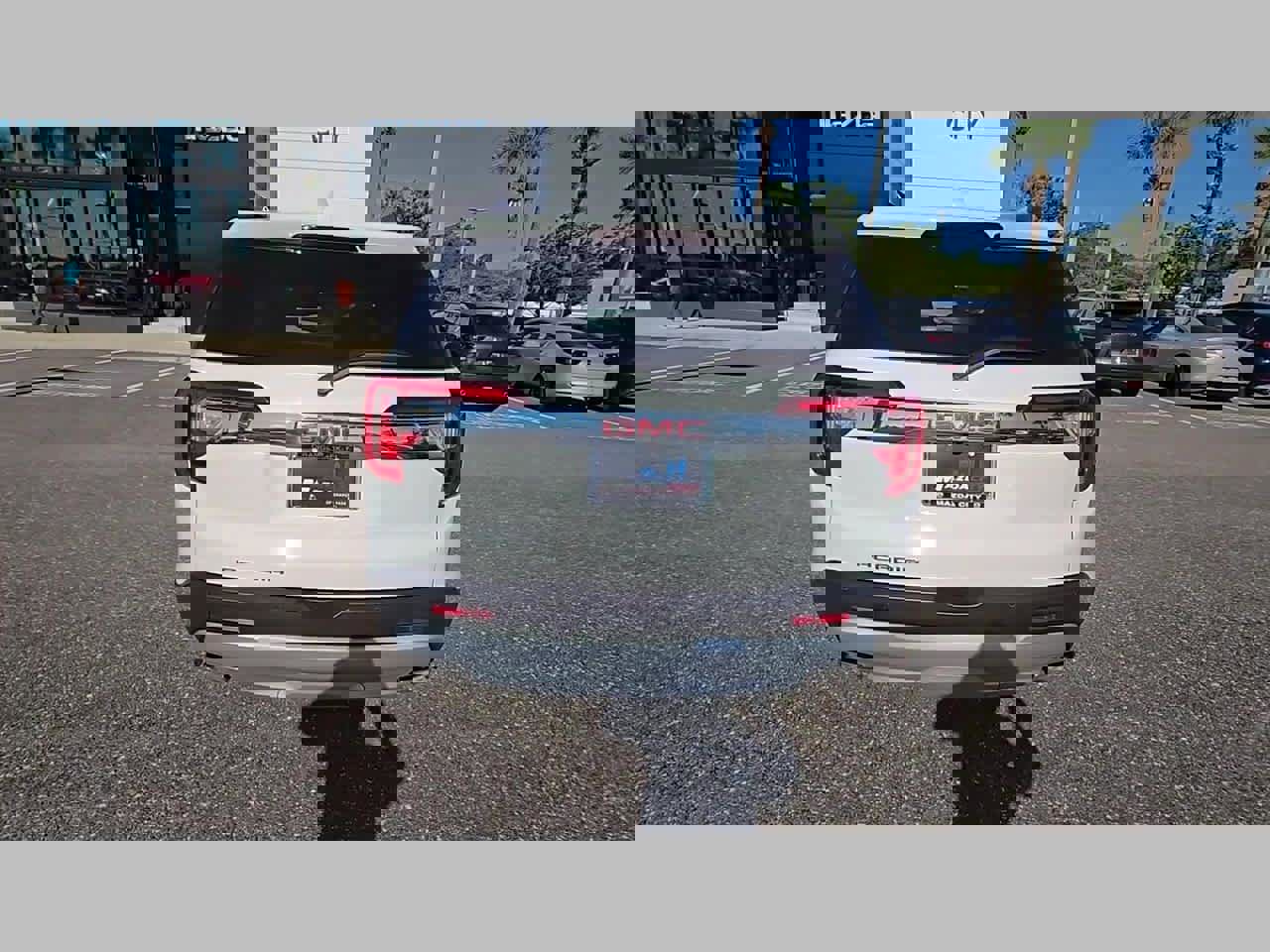 Used 2021 GMC Acadia SLT w/ Preferred Package image 29