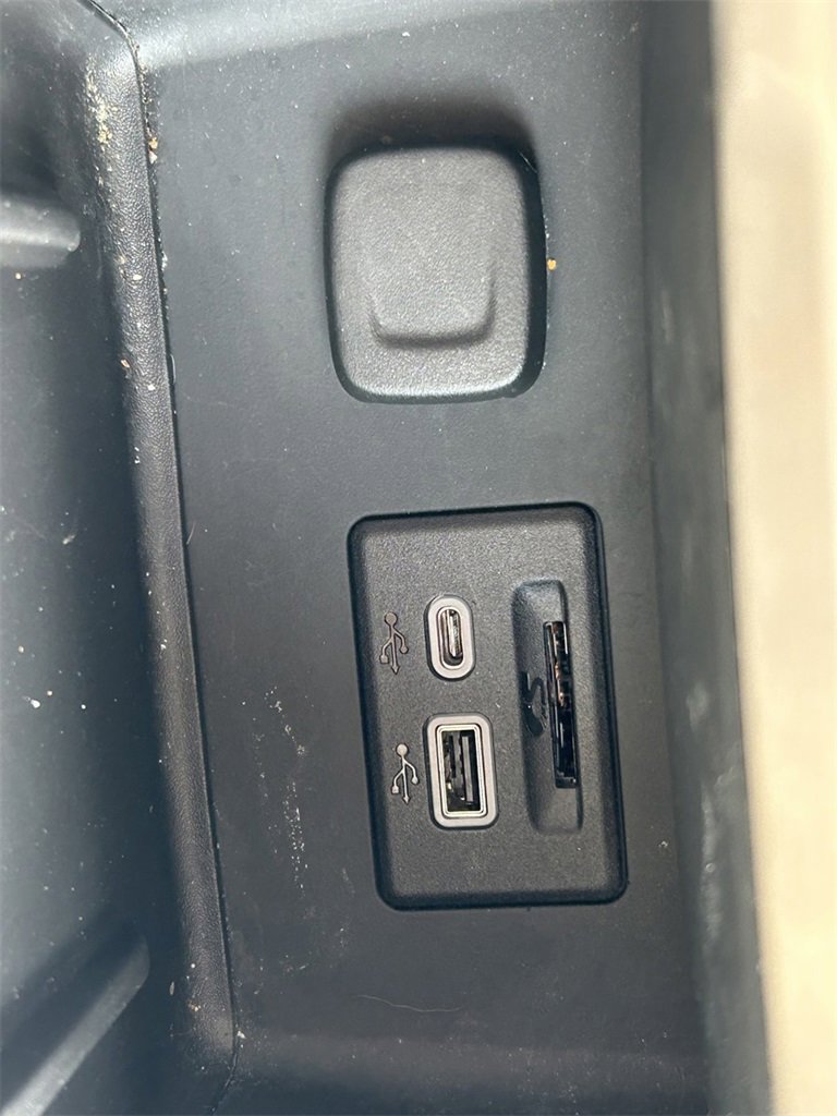 Used 2023 GMC Acadia Denali w/ Denali Ultimate Package image 33