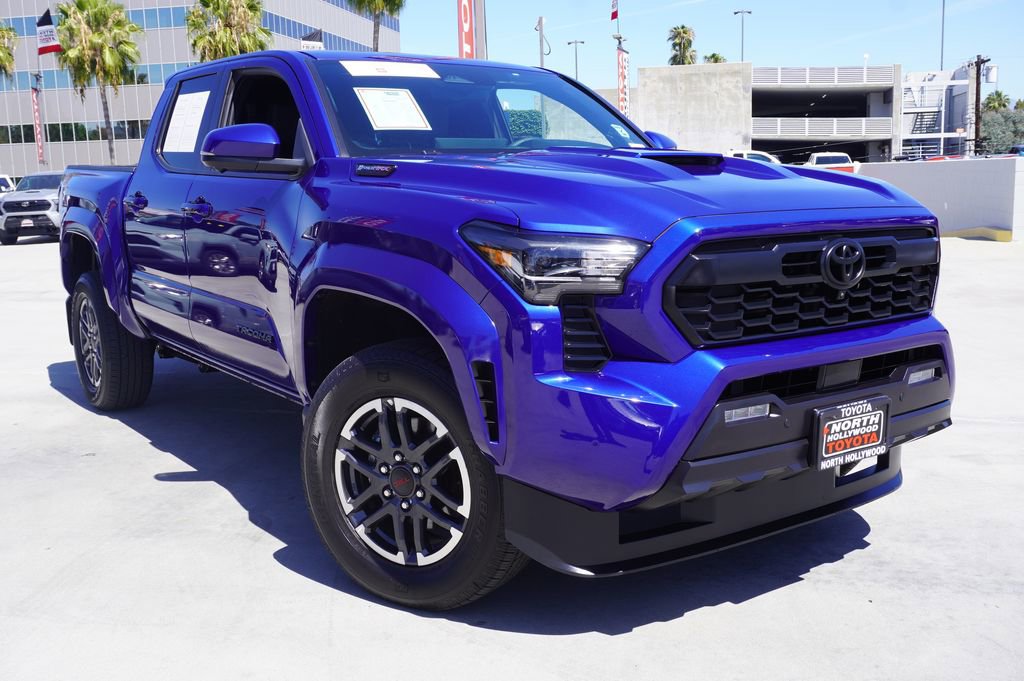 Certified 2025 Toyota Tacoma TRD Sport w/ TRD Sport Premium Package AWD/4WD image 2