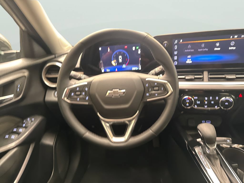 Used 2024 Chevrolet Trax ACTIV w/ Sunroof Package FWD image 22