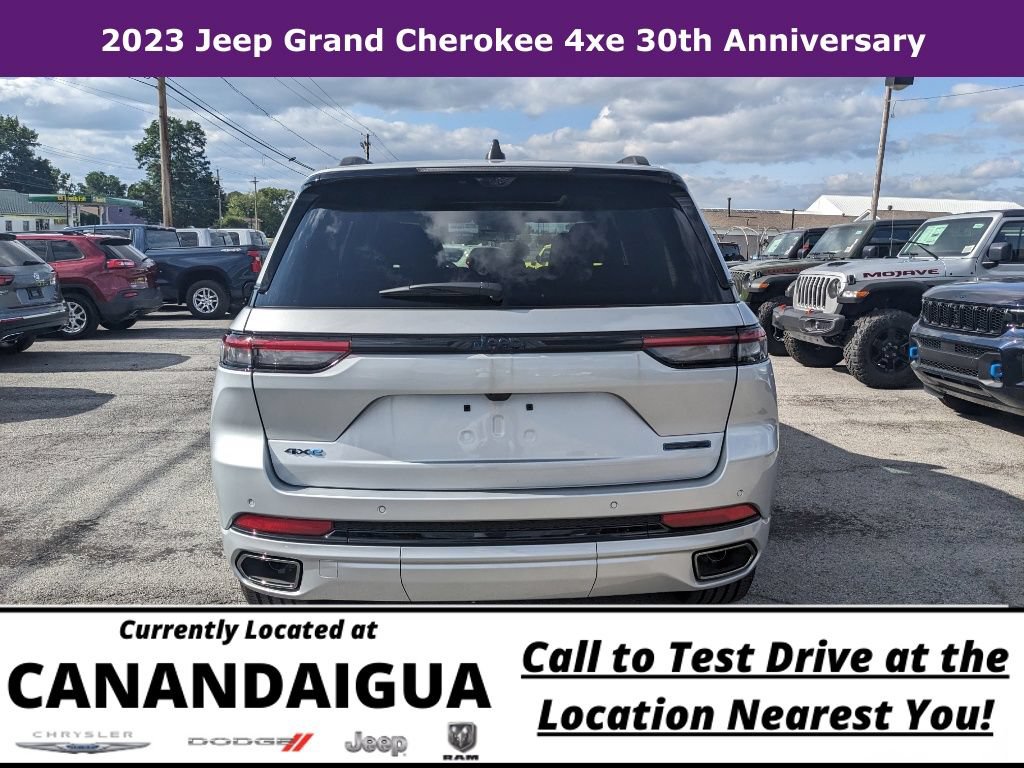 New 2023 Jeep Grand Cherokee 30th Anniversary AWD/4WD image 10