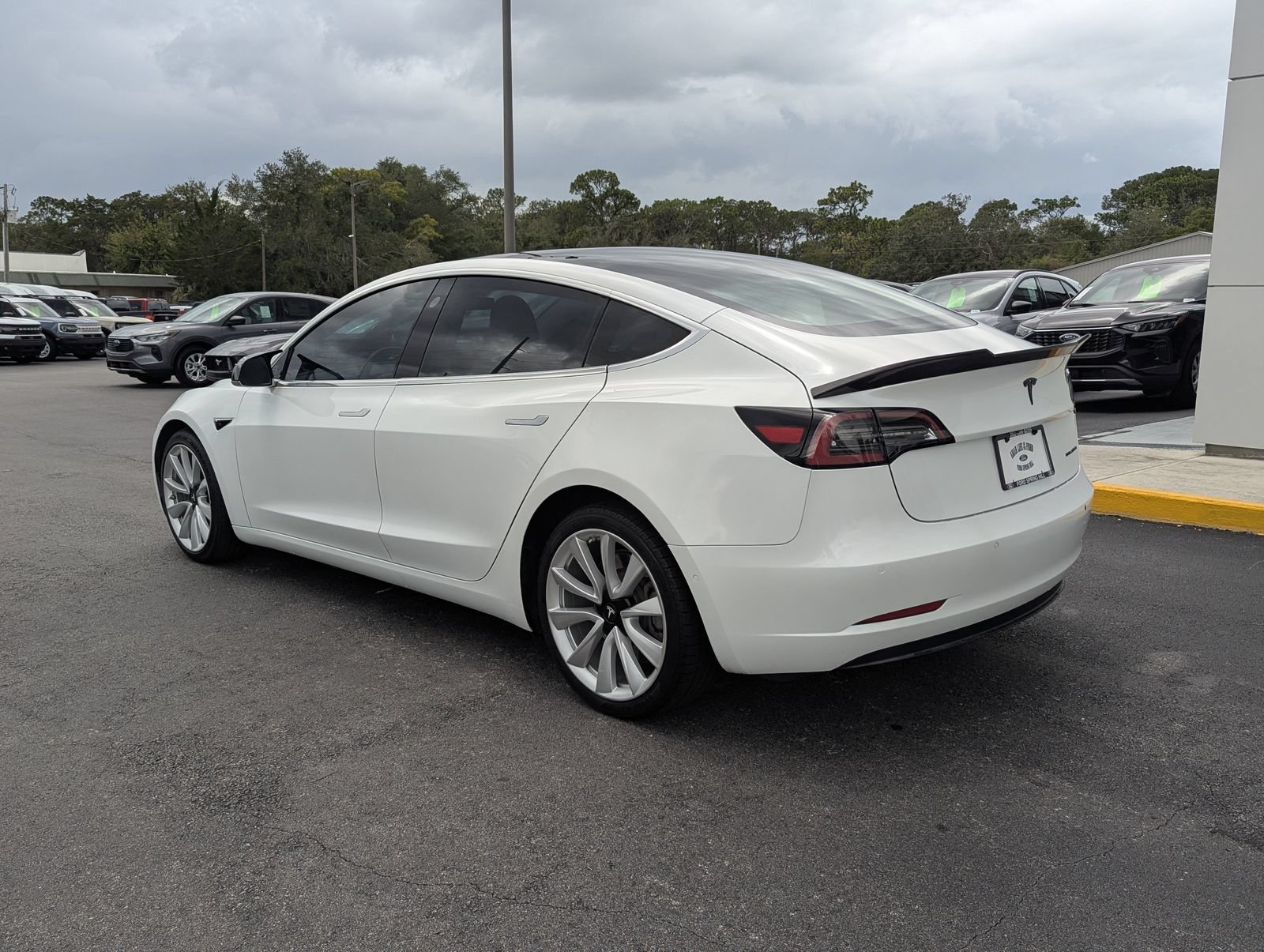 Used 2018 Tesla Model 3 Long Range AWD/4WD image 7