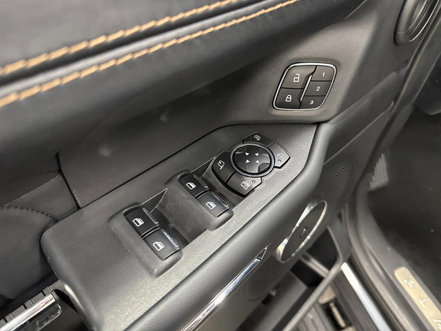Used 2024 Ford Expedition Max Platinum AWD/4WD image 30